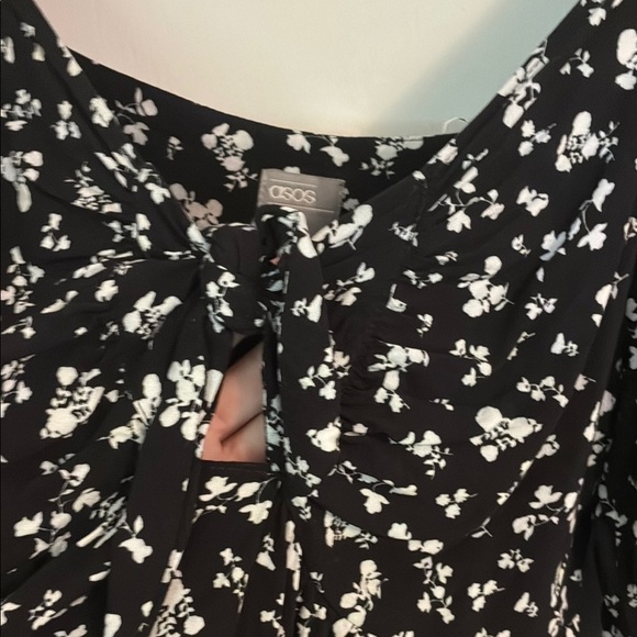 ASOS Floral Boho Black and White Women's Top - Picture 2 of 5